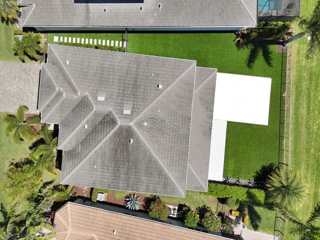 Продажа дома по адресу 7650 Francisca Club Lane - фото 6595502