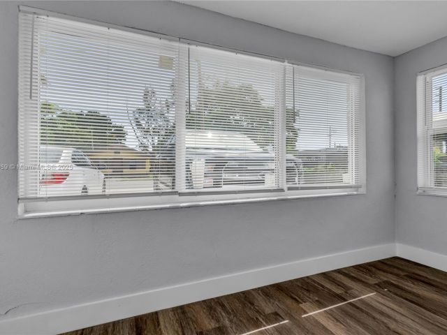 Продажа дома по адресу 2243 Greene St - фото 5840068