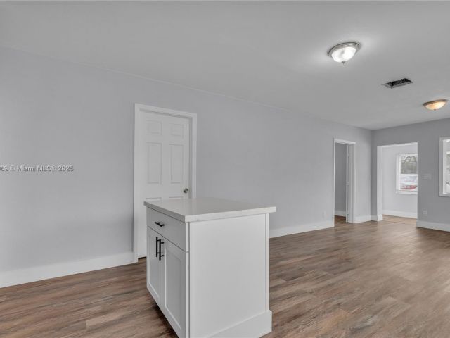 Продажа дома по адресу 2243 Greene St - фото 5840079