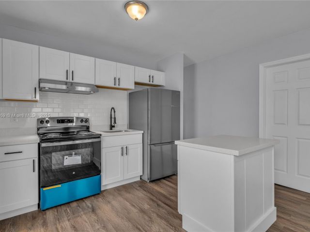 Продажа дома по адресу 2243 Greene St - фото 5840084