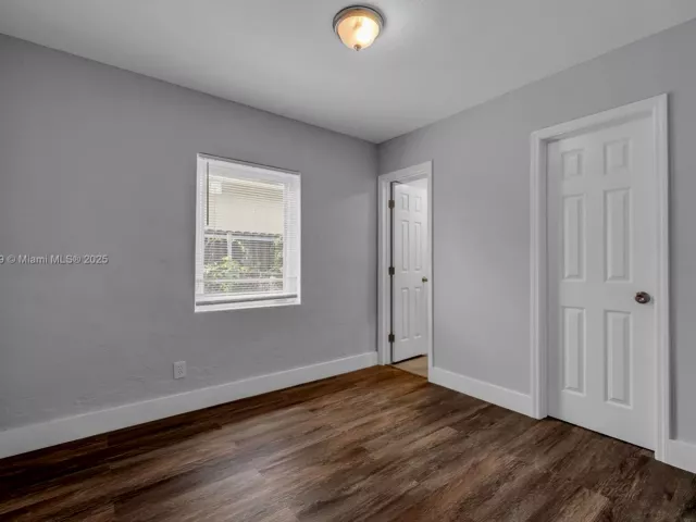 Продажа дома по адресу 2243 Greene St - фото 5840077