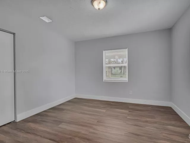 Продажа дома по адресу 2243 Greene St - фото 5840072