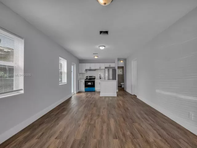 Продажа дома по адресу 2243 Greene St - фото 5840067