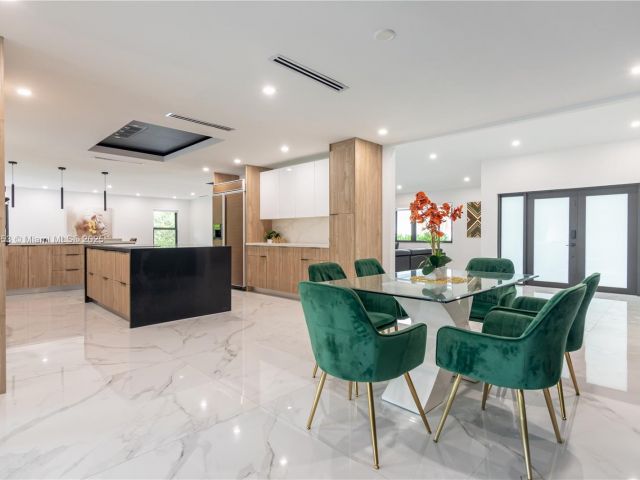 Продажа дома по адресу 3850 SW 130th Ave - фото 5765879