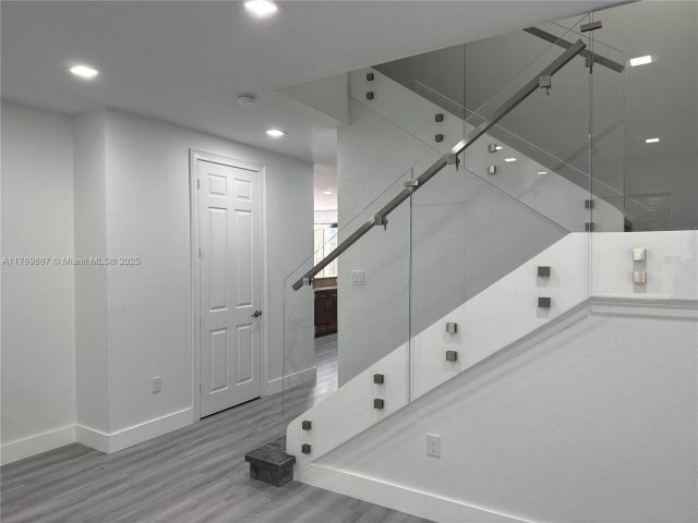 Продажа дома по адресу 9840 NW 86th Ter - фото 5779054