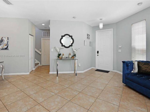 Продажа дома по адресу 2250 NE 37th Rd - фото 5845186