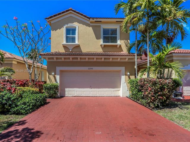 Продажа дома по адресу 2250 NE 37th Rd - фото 5845193