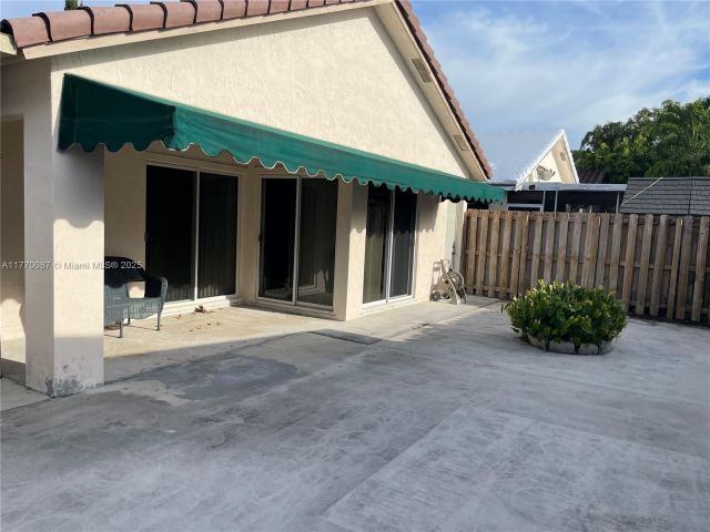 Продажа дома по адресу 14144 SW 149th Pl - фото 5797247