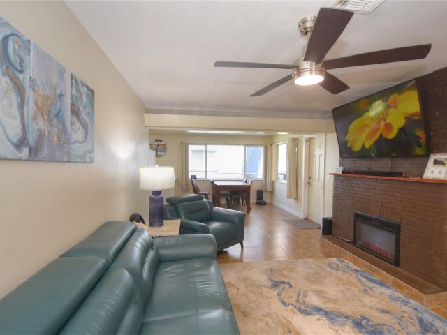 Продажа дома по адресу 981 SW 32nd St - фото 5891034