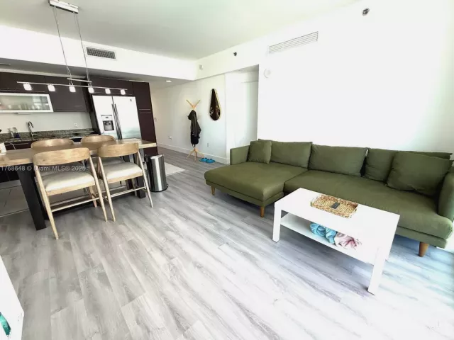 Продажа квартиры #2706 - фото 5780916