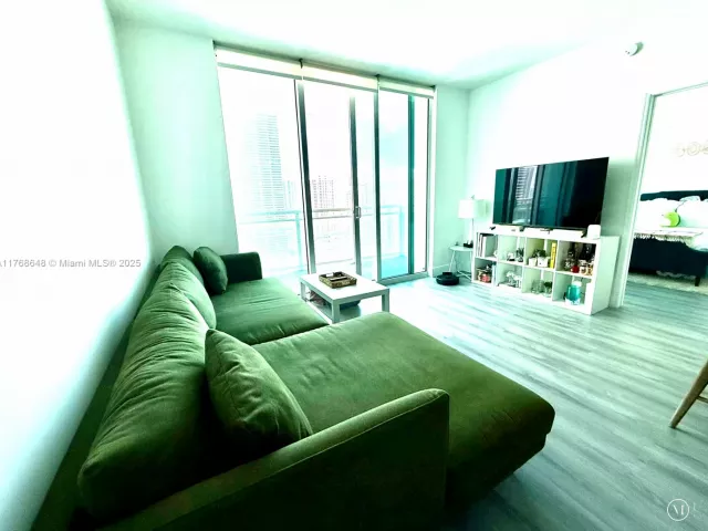 Продажа квартиры #2706 - фото 5780918