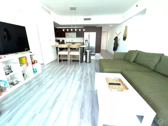 Продажа квартиры #2706 - фото 5780919