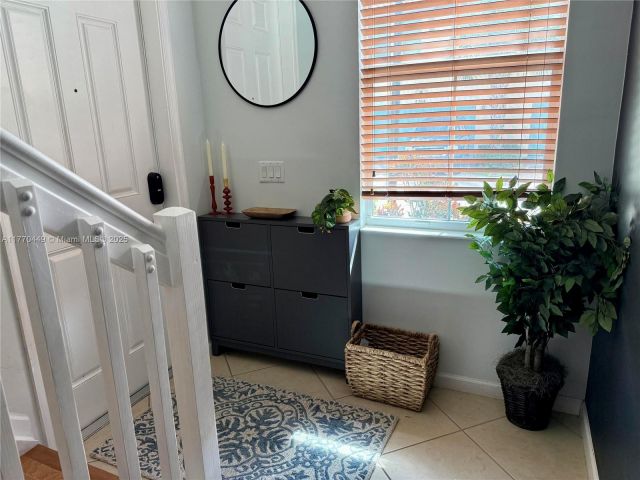 Продажа дома по адресу 2977 St John Dr - фото 5777279