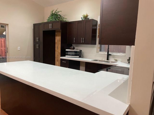 Продажа дома по адресу 24911 SW 120th Pl - фото 5794837