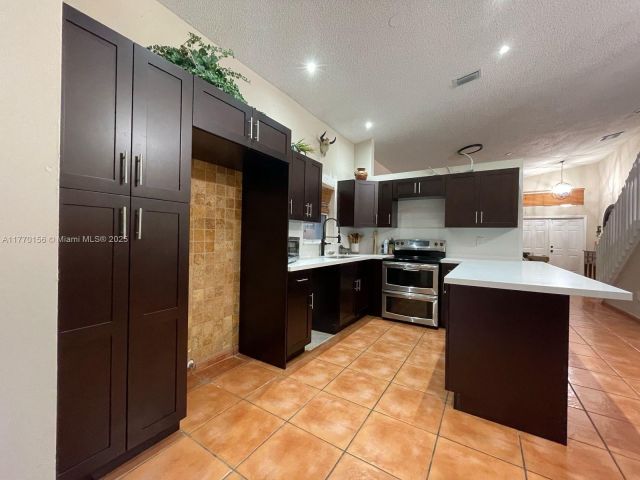 Продажа дома по адресу 24911 SW 120th Pl - фото 5794839