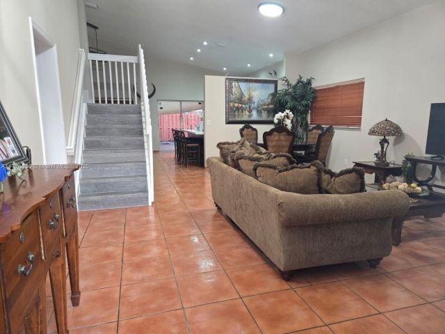 Продажа дома по адресу 24911 SW 120th Pl - фото 5794841