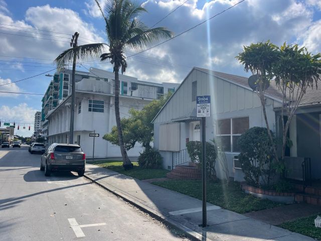 Продажа дома по адресу 2000 Polk St - фото 5823403