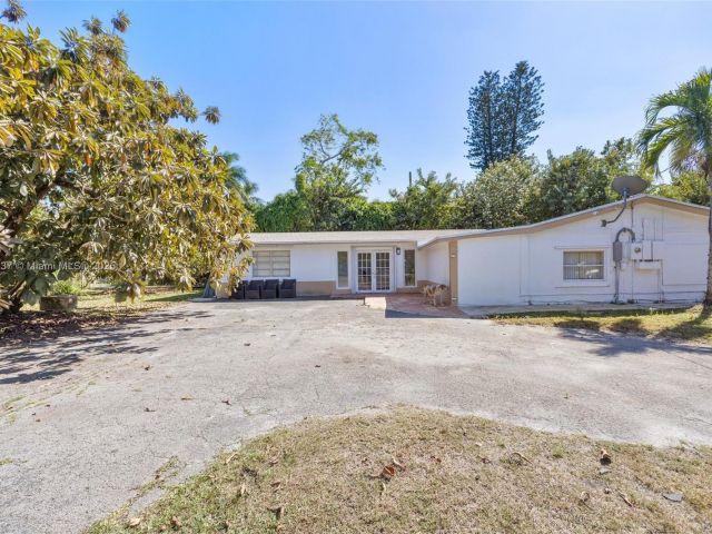 Продажа дома по адресу 25600 SW 197th Ave - фото 5779178