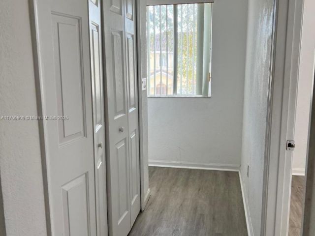 Дом в аренду по адресу 2712 SE 15th Pl 148 - фото 5788170