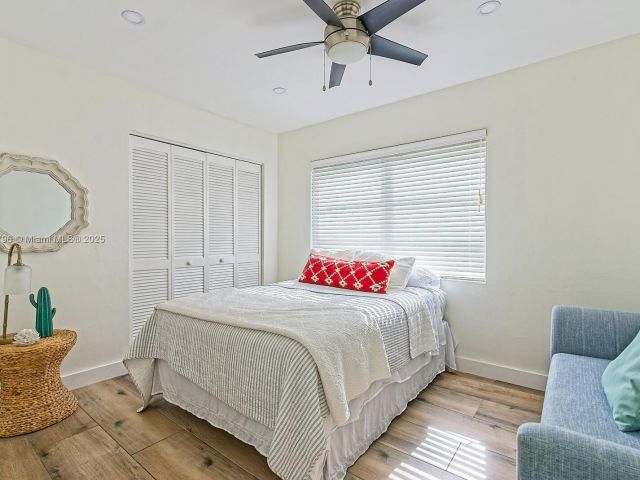 Продажа дома по адресу 10900 SW 124th Rd - фото 5780508