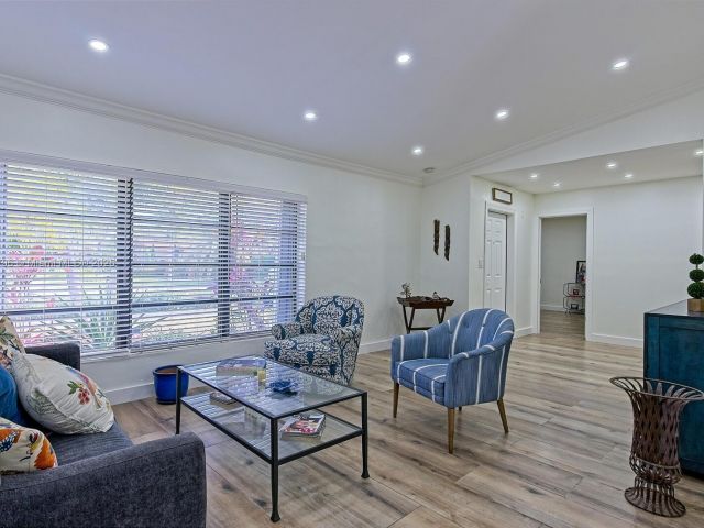 Продажа дома по адресу 10900 SW 124th Rd - фото 5780523