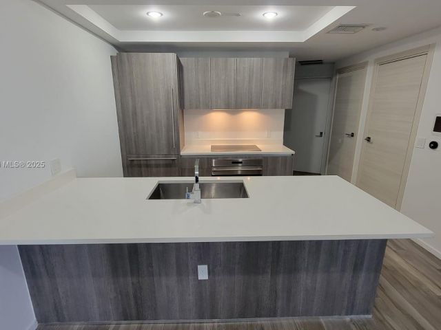 Продажа квартиры #4308 - фото 5780855