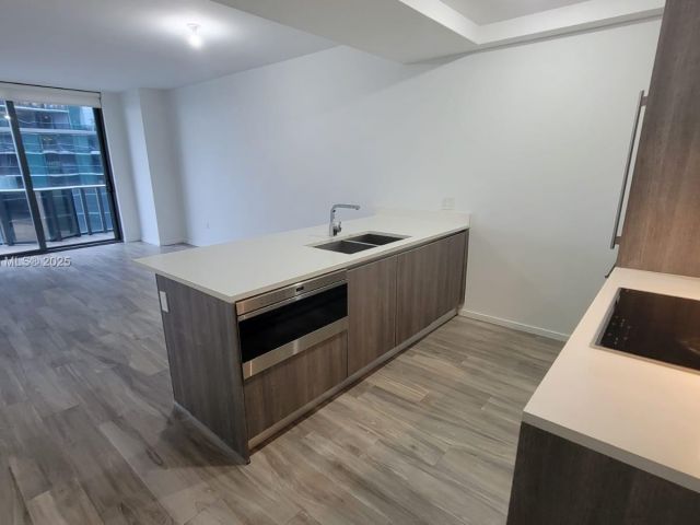 Продажа квартиры #4308 - фото 5780857