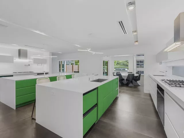 Продажа дома по адресу 7047 San Sebastian Circle - фото 9379460