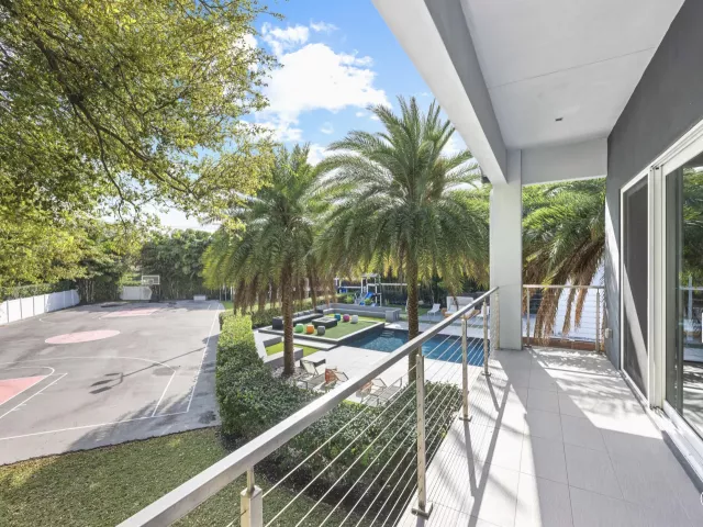 Продажа дома по адресу 7047 San Sebastian Circle - фото 9379477