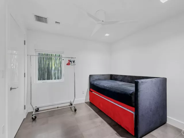 Продажа дома по адресу 7047 San Sebastian Circle - фото 9379494