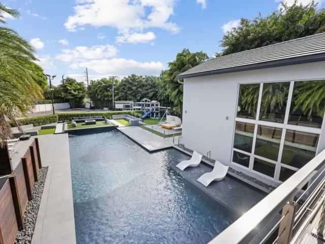 Продажа дома по адресу 7047 San Sebastian Circle - фото 9379497
