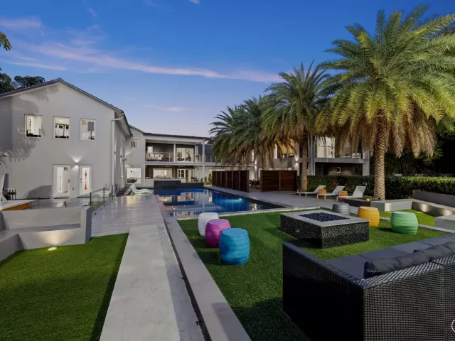 Продажа дома по адресу 7047 San Sebastian Circle - фото 9379504