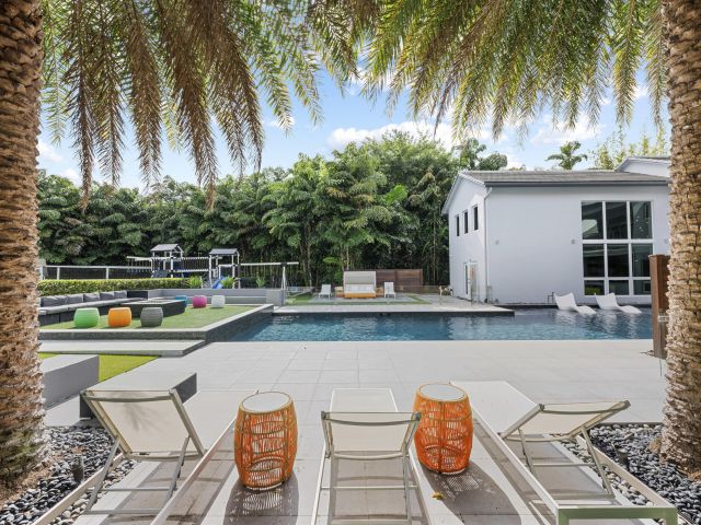 Продажа дома по адресу 7047 San Sebastian Circle - фото 5842926