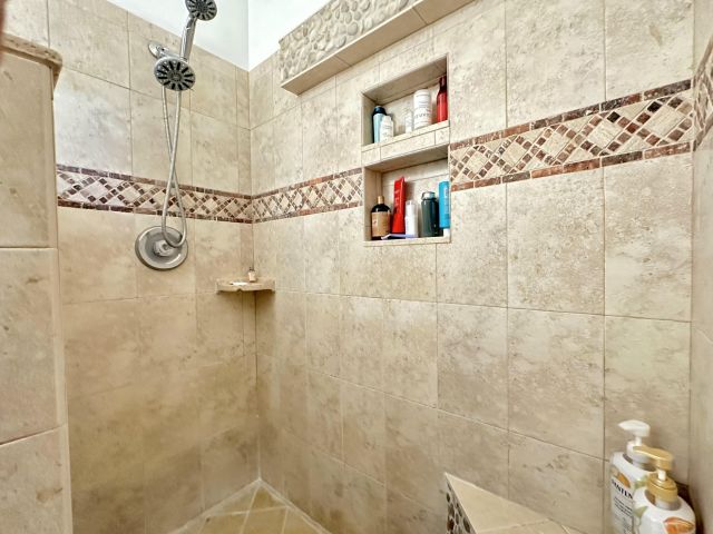 Продажа дома по адресу 13619 57th Place N - фото 5944090