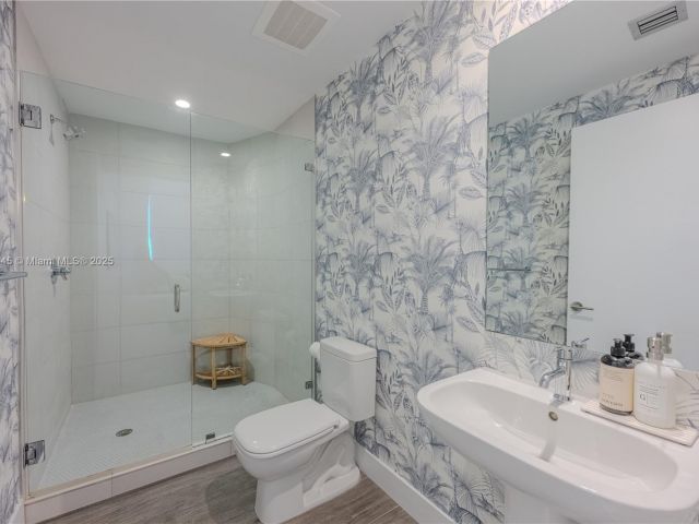 Продажа квартиры #2407 - фото 5800087