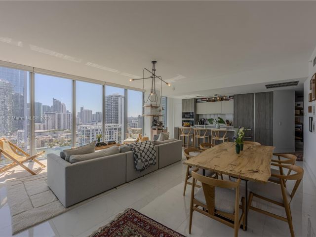 Продажа квартиры #2407 - фото 5800092