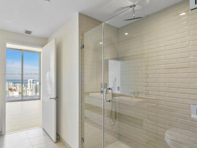 Продажа квартиры #T4301 - фото 5798877