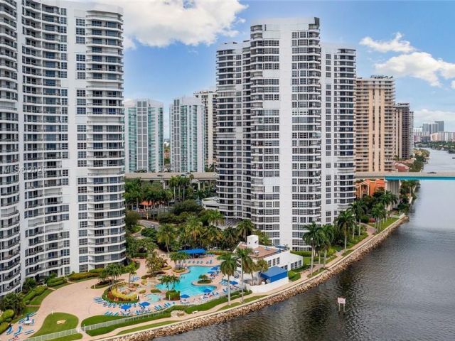 Продажа квартиры #1210 - фото 5796520