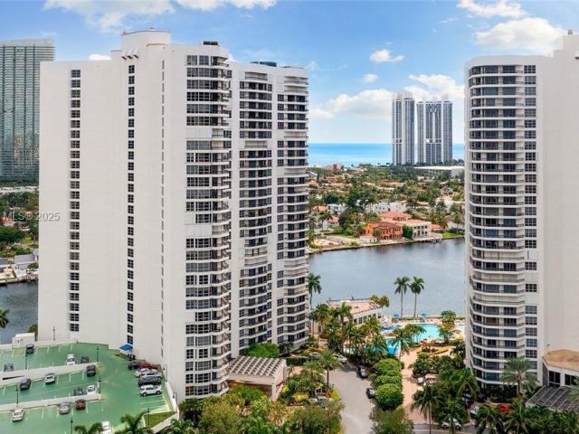 Продажа квартиры #1210 - фото 5796522