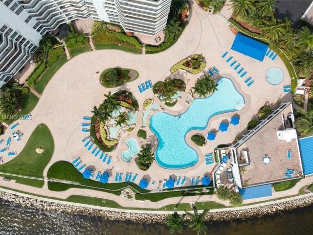 Продажа квартиры #1210 - фото 5796523