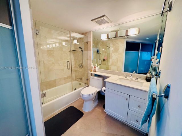 Продажа квартиры #1210 - фото 6028163