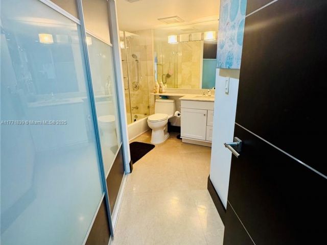 Продажа квартиры #1210 - фото 6028165