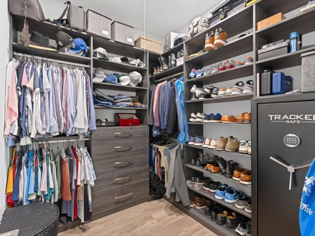 Продажа дома по адресу 1707 SW 6th Avenue - фото 6015204