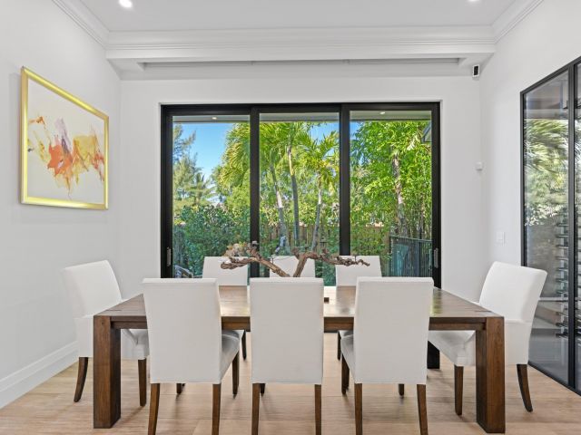 Продажа дома по адресу 1707 SW 6th Avenue - фото 6015215