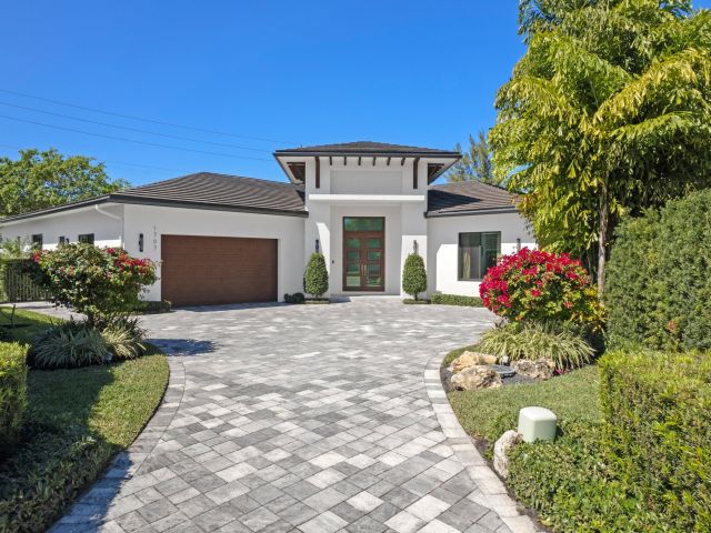 Продажа дома по адресу 1707 SW 6th Avenue - фото 6015221