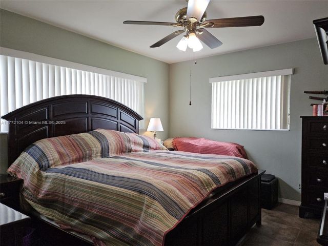 Продажа дома по адресу 4014 Johnson St - фото 5798187