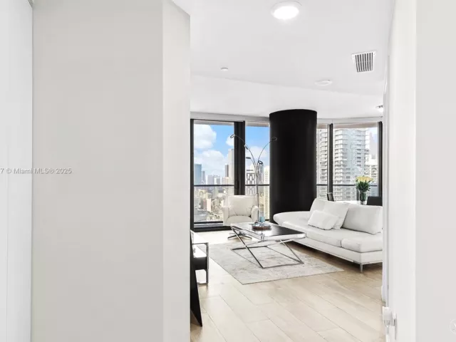 Продажа квартиры #3601 - фото 5811582