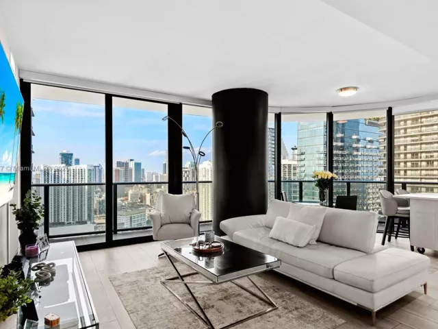 Продажа квартиры #3601 - фото 5811583