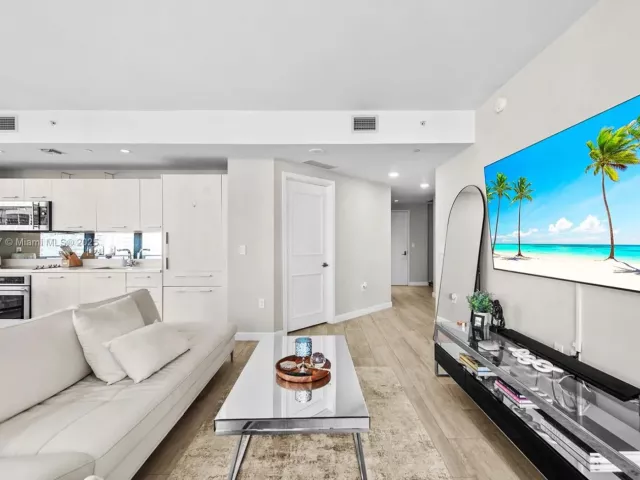 Продажа квартиры #3601 - фото 5811588