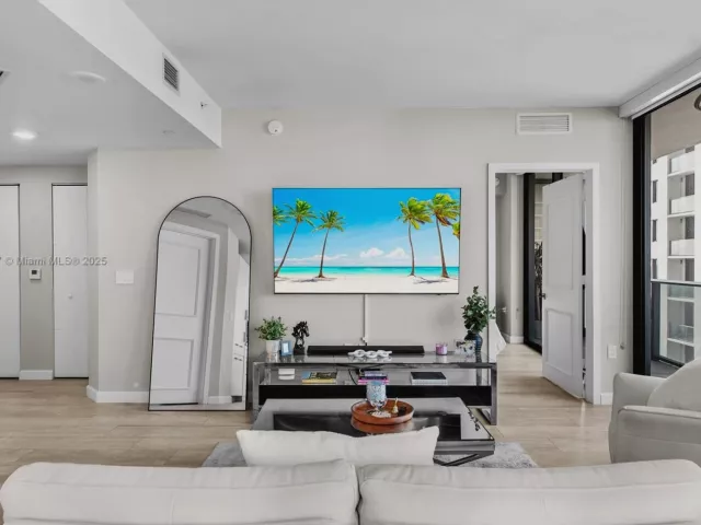 Продажа квартиры #3601 - фото 5811589